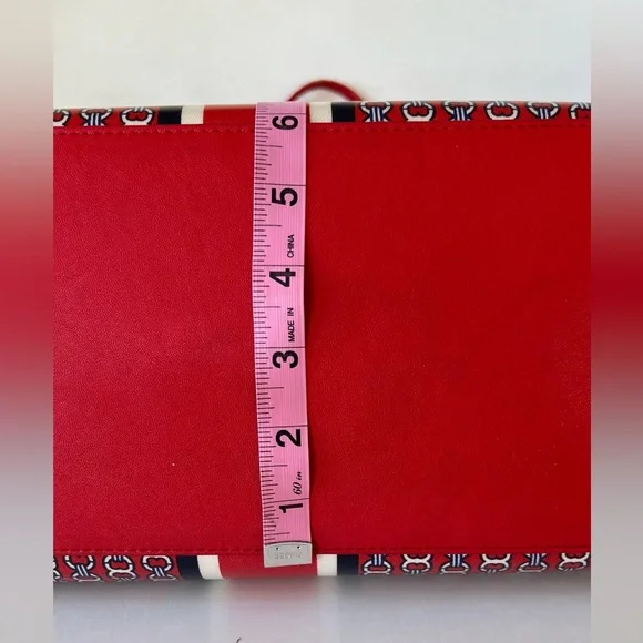Tory Burch Gemini Link Large Red Logo Coated Canvas Vinyl Tote Bag - Picture 16 of 16
